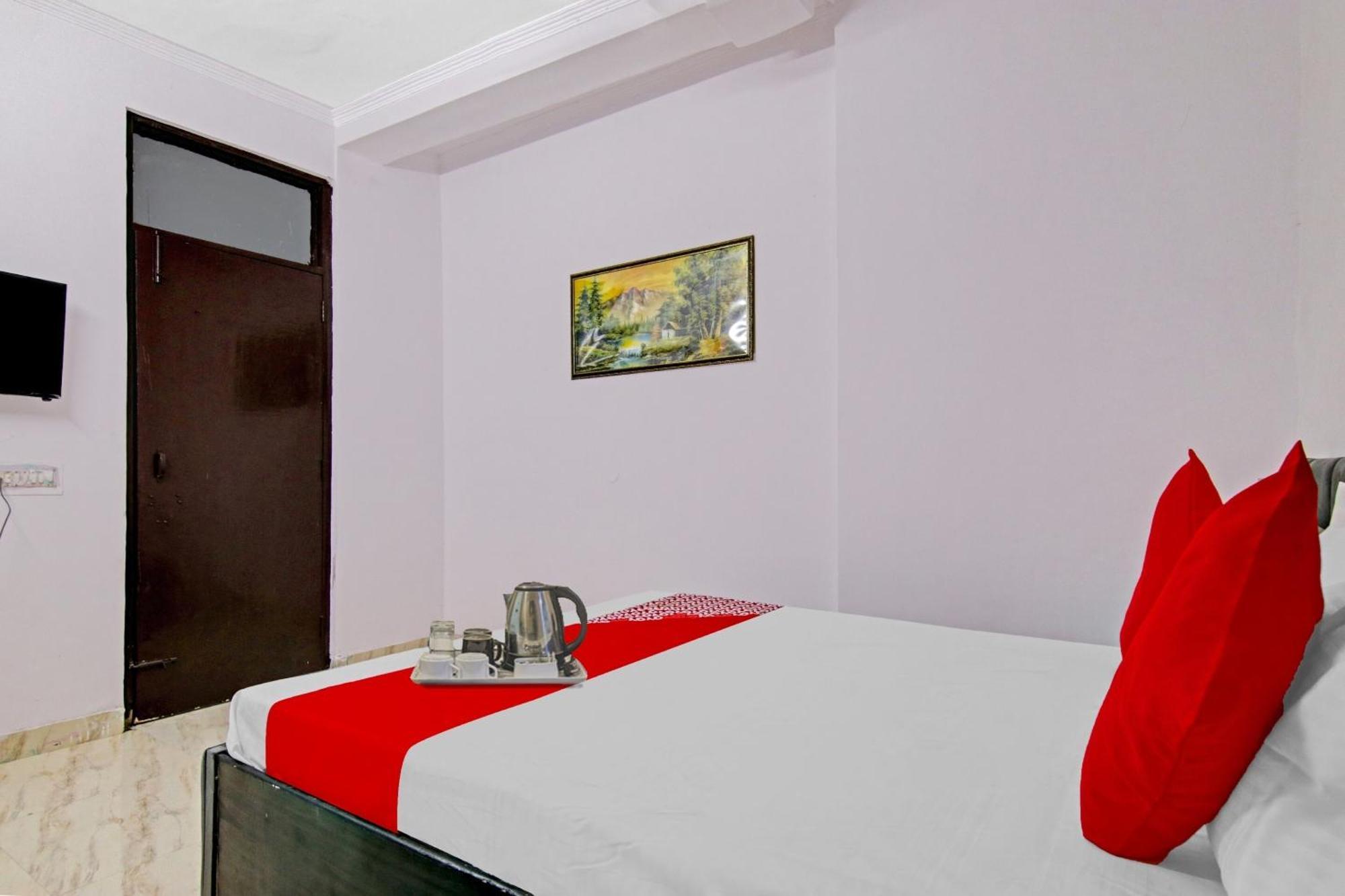 Hotel O Chaudhary Villa New Delhi Exterior foto