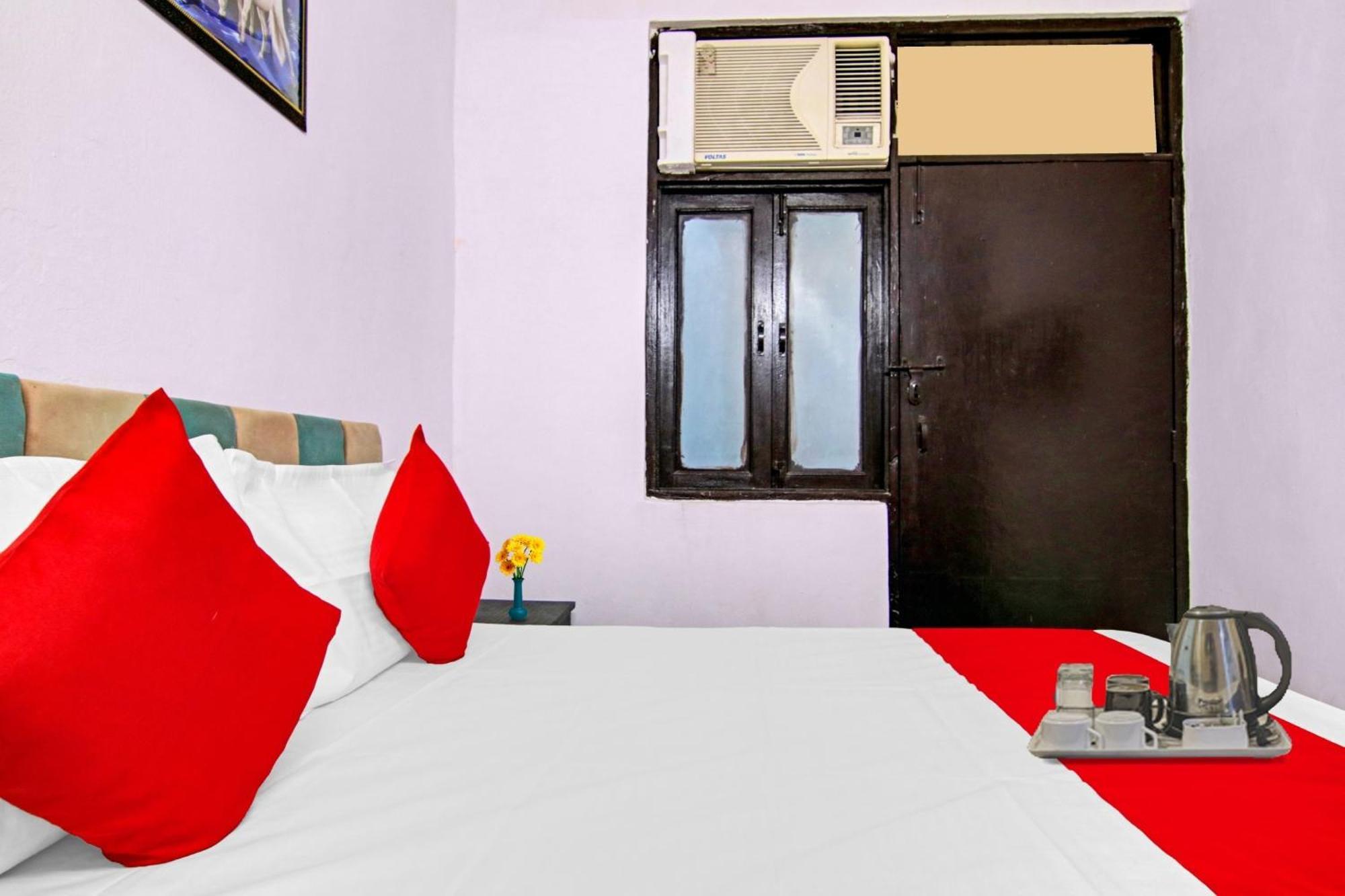 Hotel O Chaudhary Villa New Delhi Exterior foto