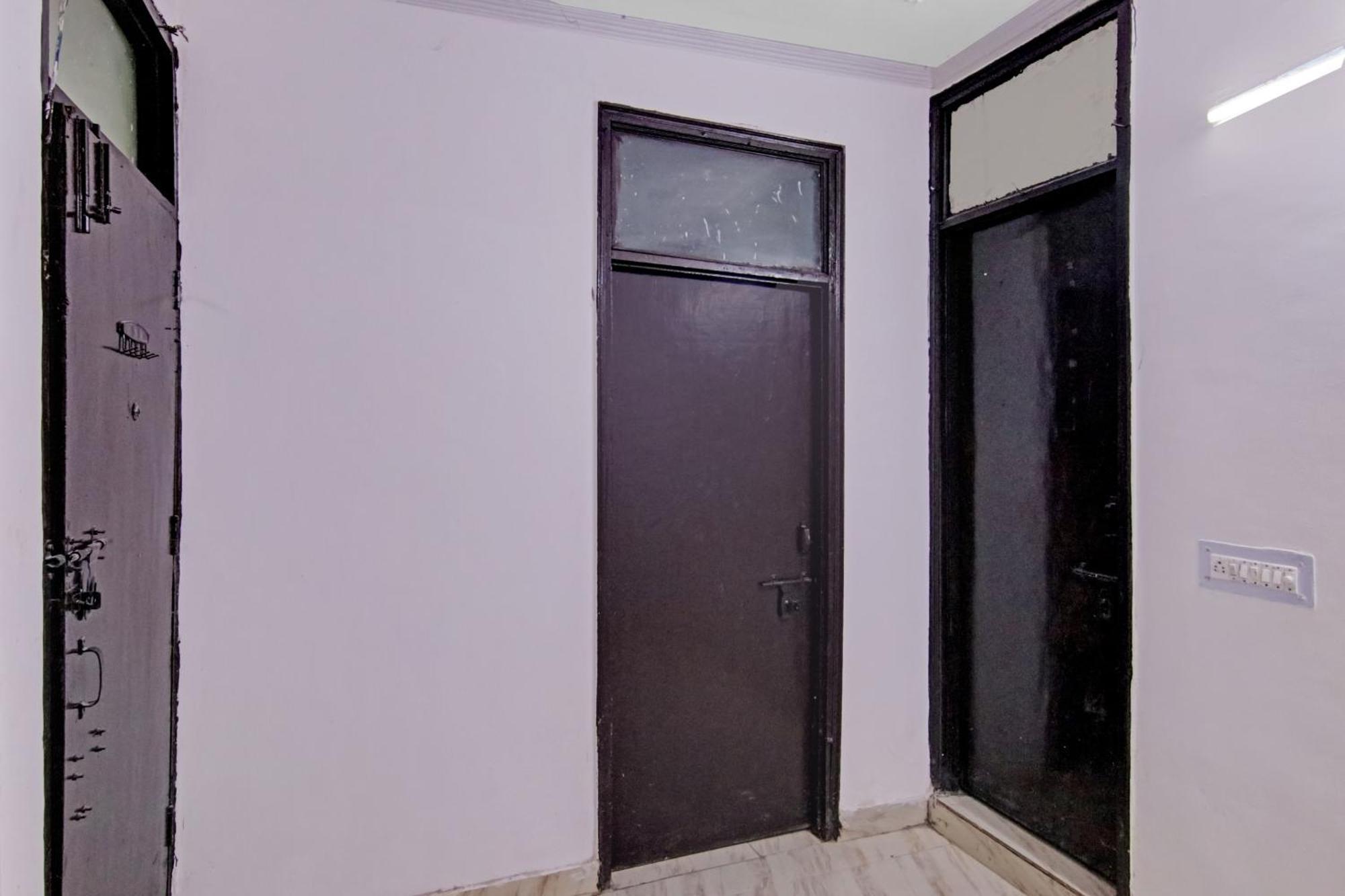 Hotel O Chaudhary Villa New Delhi Exterior foto